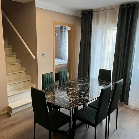 Villa Nadiya App Pool, Parking Torrevieja Zewnętrze zdjęcie